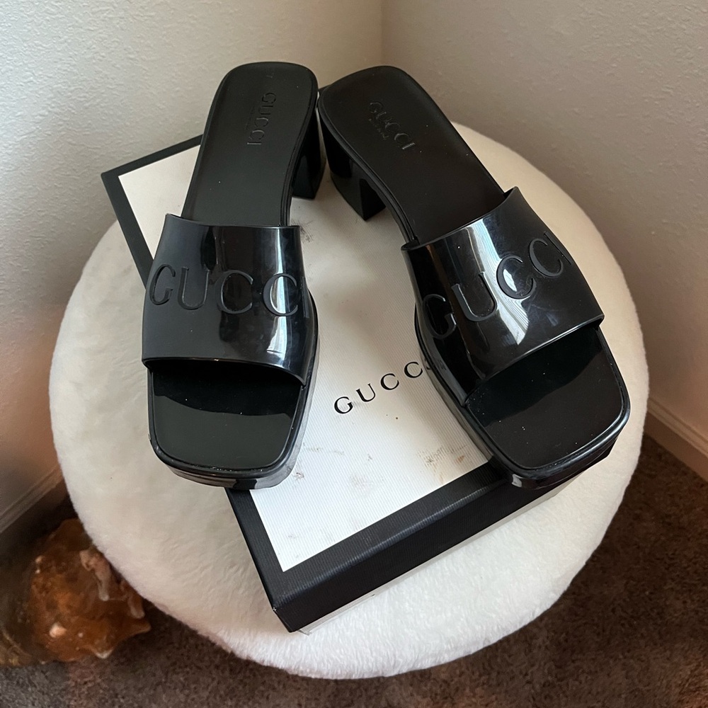 GUCCI Rubber Logo Platform Slide Sandal